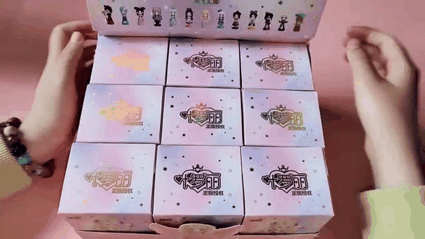 张小于拆叶罗丽盲盒隐藏款